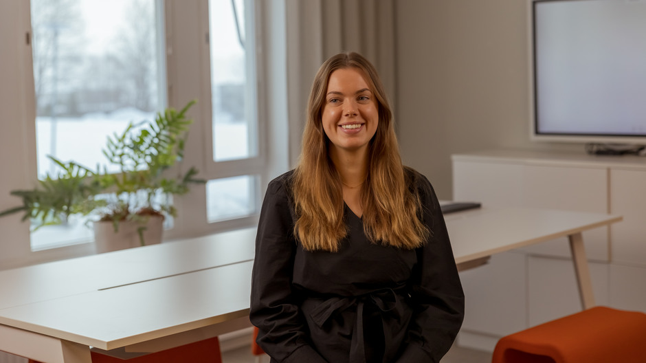 Bild: Jennifer berättar vad som är viktigt hos en arbetsgivare